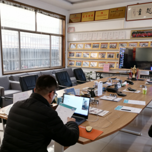 ���Զ�Ŀ��(bi��o)��ȡ���е�������ɽ�|���x���ؙC(j��)е���޹�˾�_��ҕ�l��ԇ����